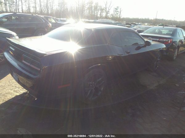 2021 DODGE CHALLENGER SXT