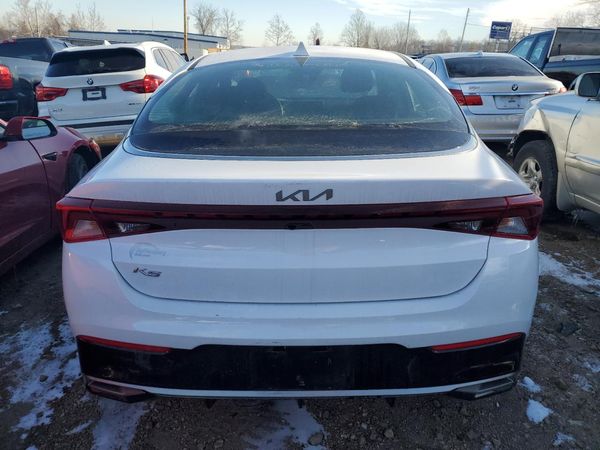 2022 KIA K5