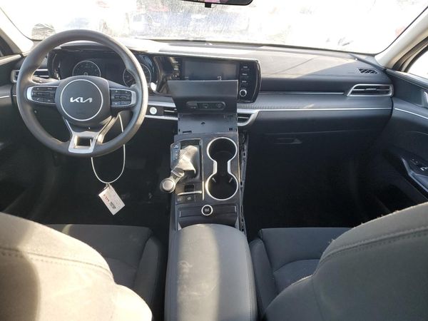 2022 KIA K5