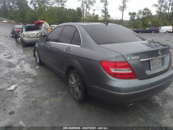 2012 MERCEDES-BENZ C 300