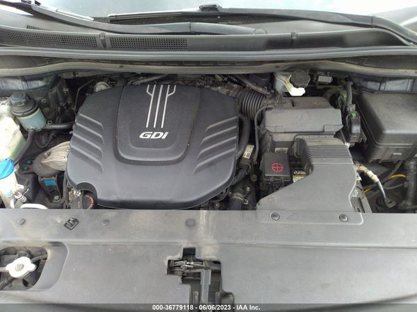 2016 KIA SEDONA LX