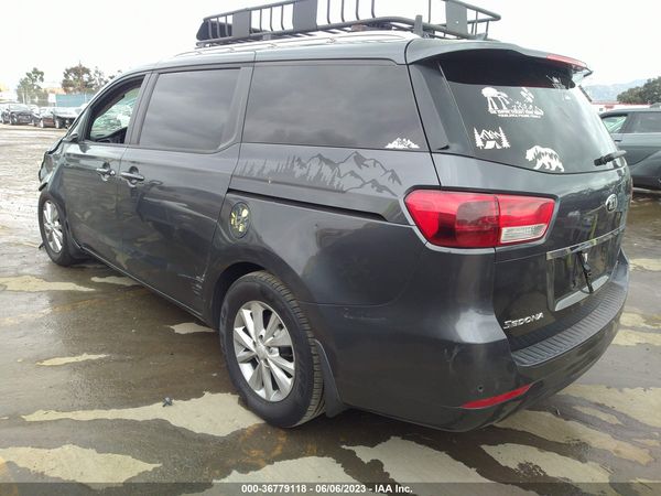 2016 KIA SEDONA LX