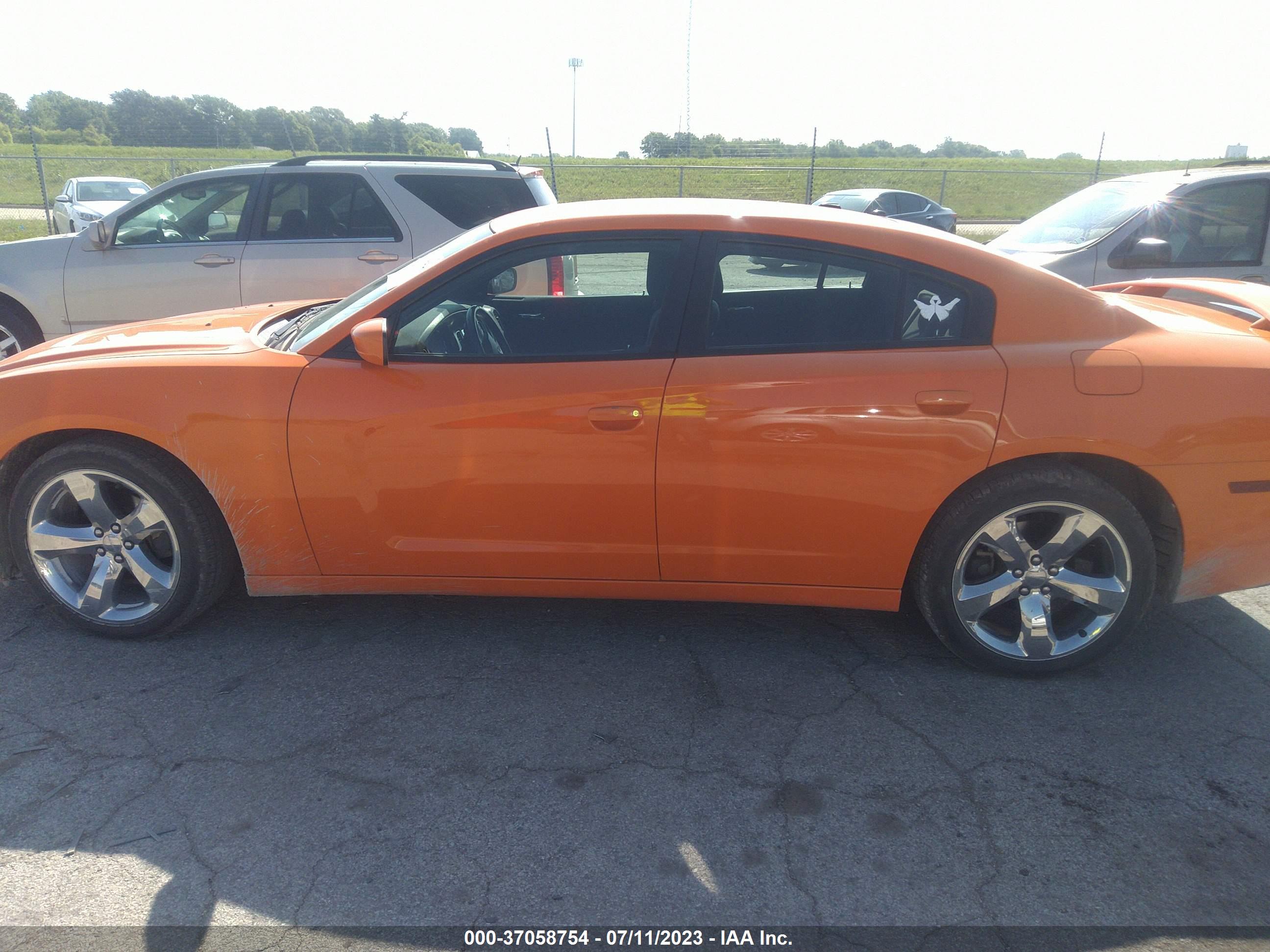 2014 DODGE CHARGER SXT