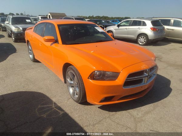2014 DODGE CHARGER SXT