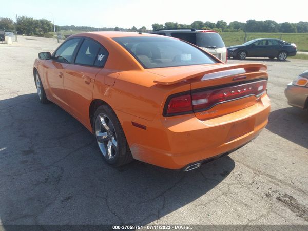 2014 DODGE CHARGER SXT
