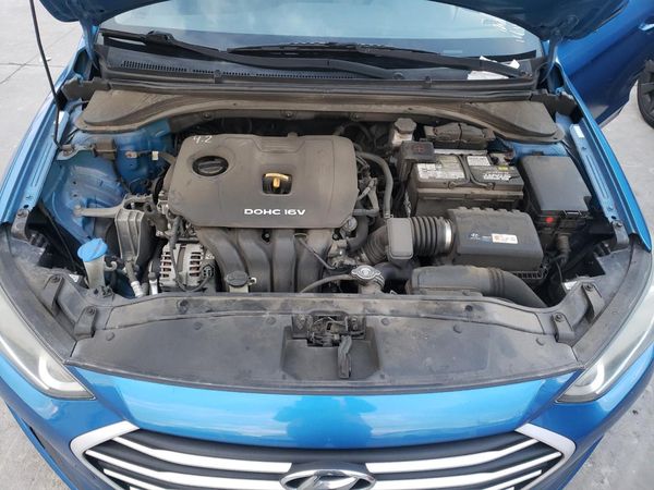 2017 HYUNDAI ELANTRA SE Base