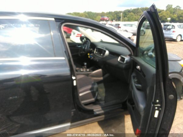 2019 KIA SORENTO 2.4L LX