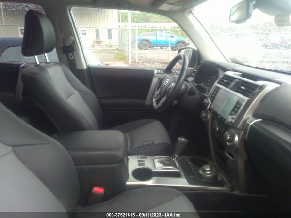 2023 TOYOTA 4RUNNER SR5 PREMIUM