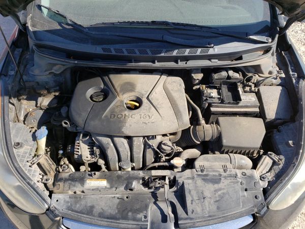 2012 HYUNDAI ELANTRA