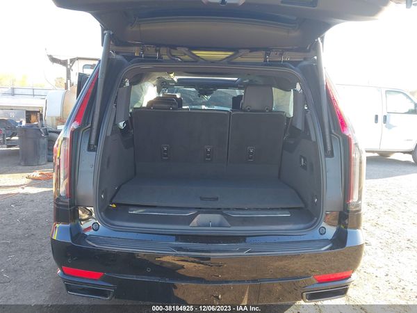 2023 CADILLAC ESCALADE ESV 4WD SPORT PLATINUM
