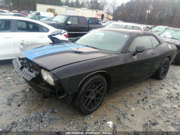 2013 DODGE CHALLENGER SXT