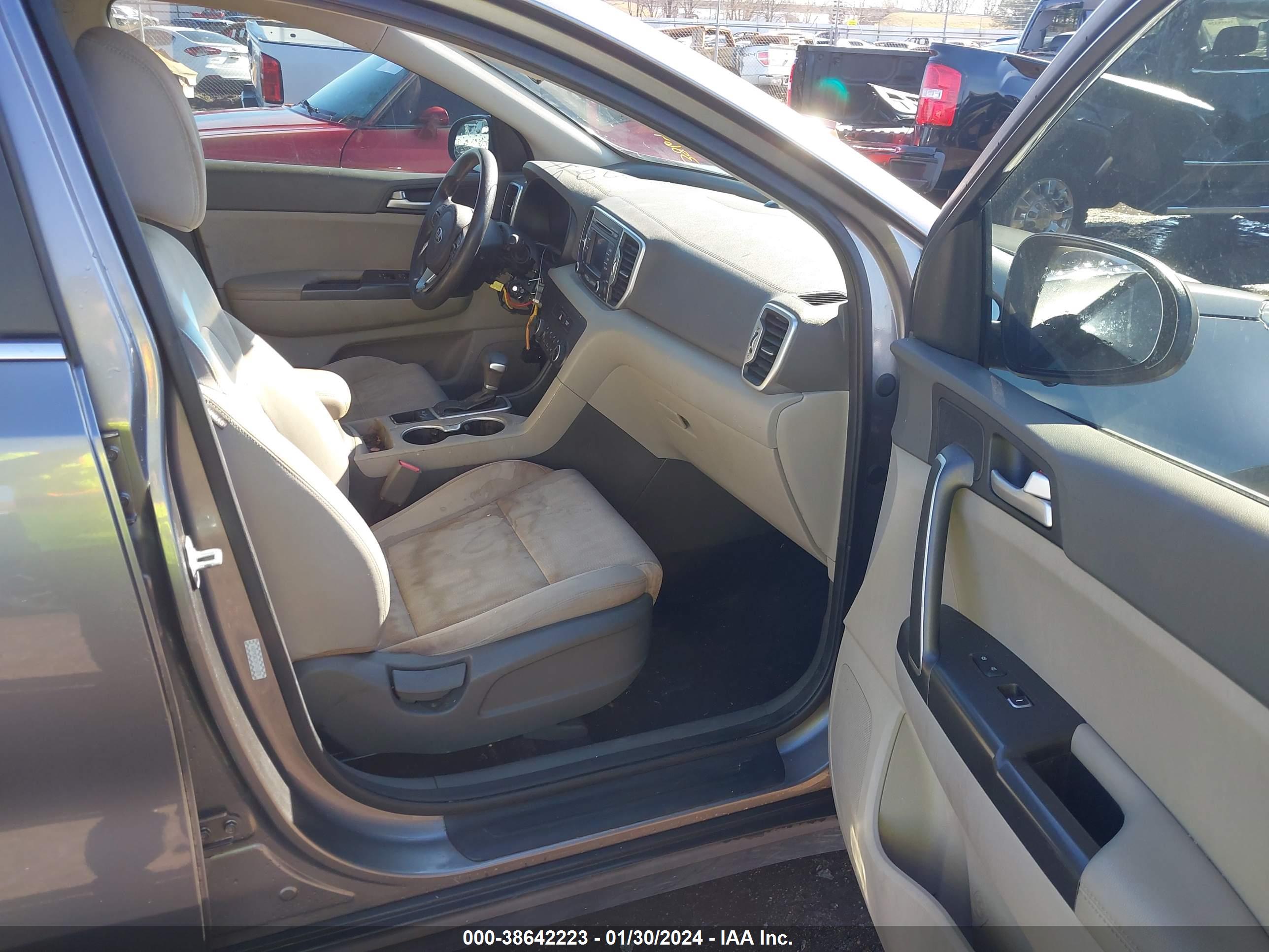 2017 KIA SPORTAGE LX