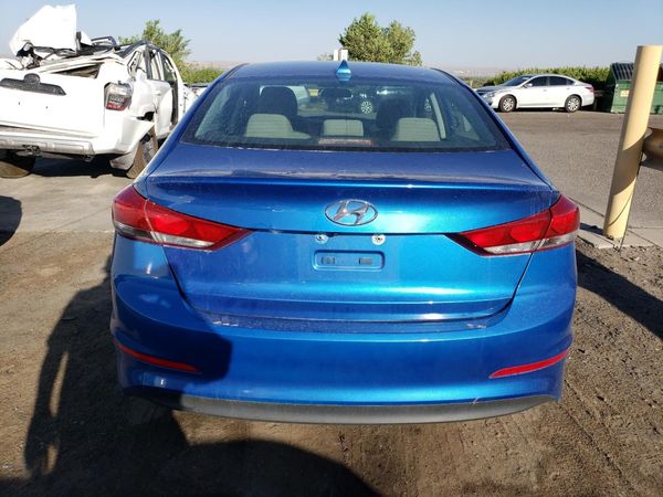 2018 HYUNDAI ELANTRA SE