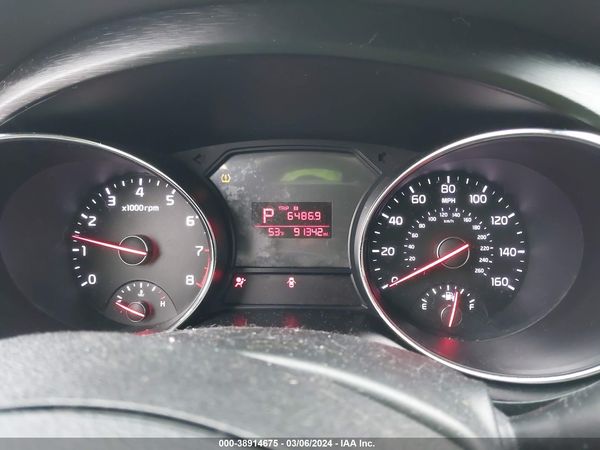 2016 KIA SEDONA LX