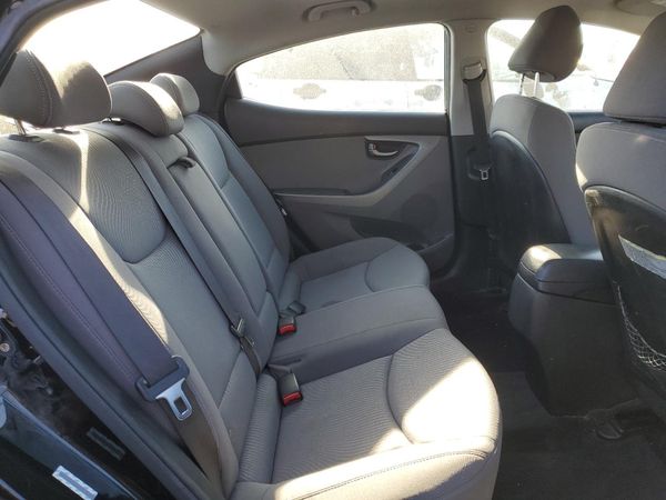 2014 HYUNDAI ELANTRA GLS (Middle)