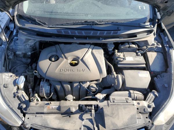 2014 HYUNDAI ELANTRA GLS (Middle)