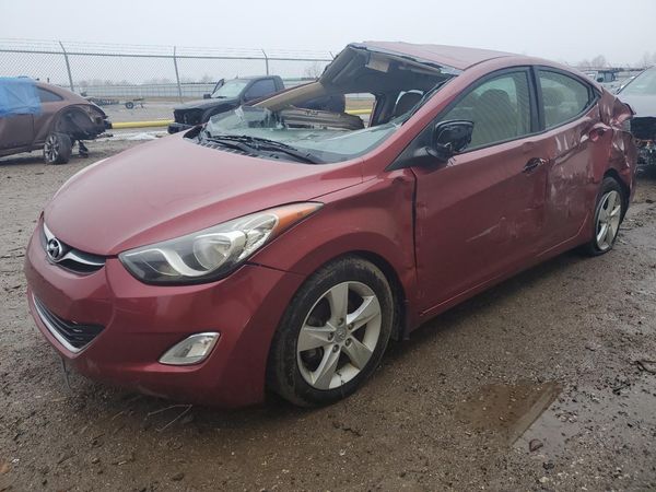 2013 HYUNDAI ELANTRA