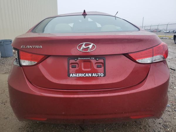 2013 HYUNDAI ELANTRA