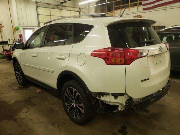2015 TOYOTA RAV4