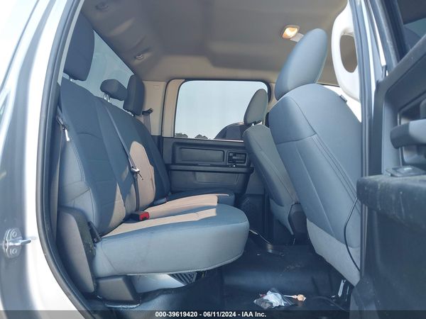 2019 RAM 1500 CLASSIC TRADESMAN  4X4 5'7 BOX