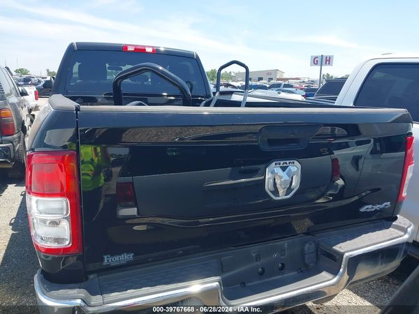 2022 RAM 2500 TRADESMAN  4X4 8' BOX