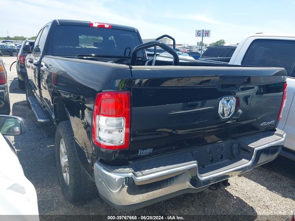 2022 RAM 2500 TRADESMAN  4X4 8' BOX