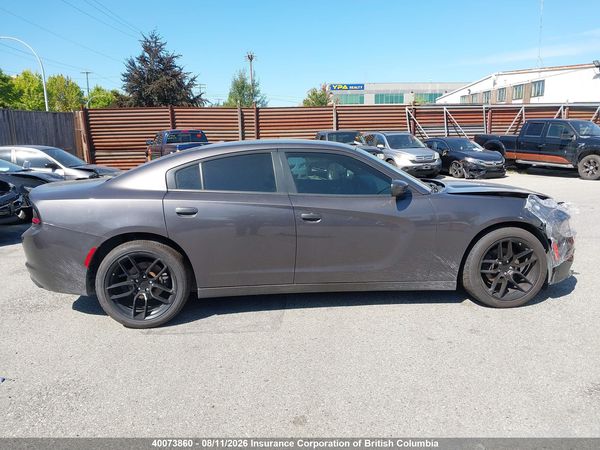 2015 DODGE CHARGER SXT