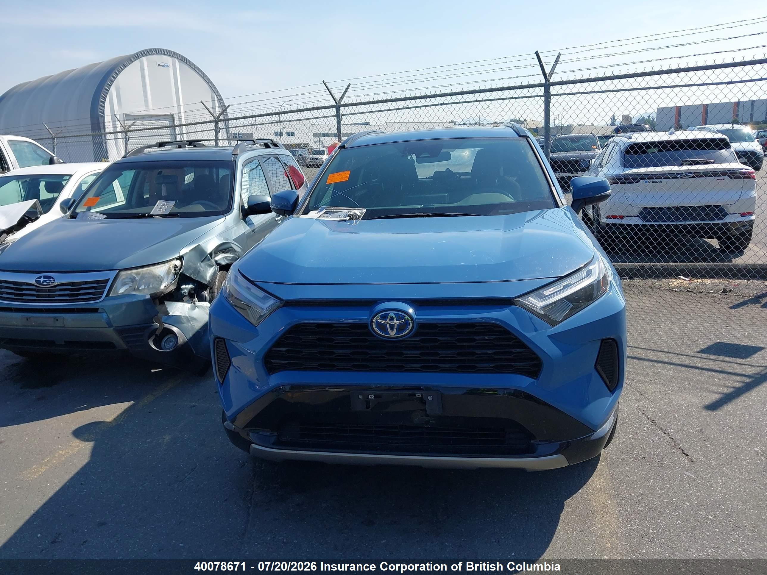 2024 TOYOTA RAV4 SE