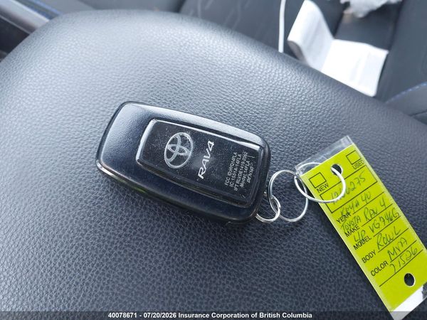 2024 TOYOTA RAV4 SE