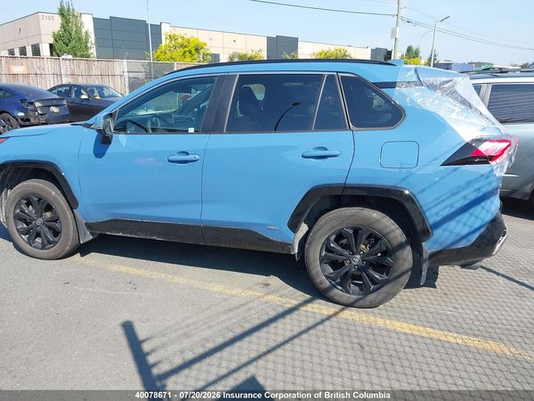 2024 TOYOTA RAV4 SE