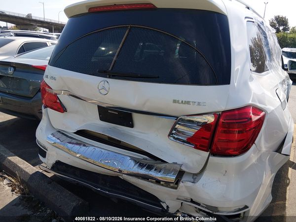 2015 MERCEDES-BENZ GL 350 BLUETEC — I17