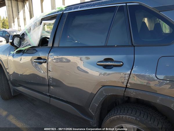 2022 TOYOTA RAV4 XLE/XLE PREMIUM