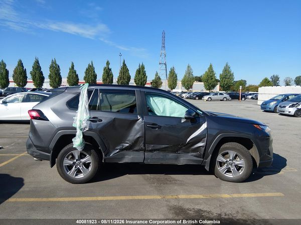 2022 TOYOTA RAV4 XLE/XLE PREMIUM