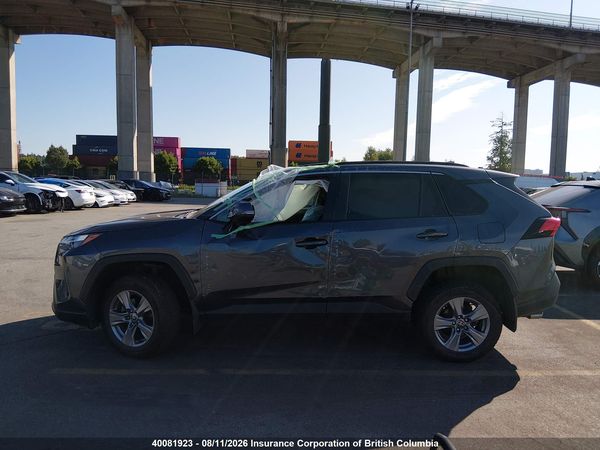 2022 TOYOTA RAV4 XLE/XLE PREMIUM