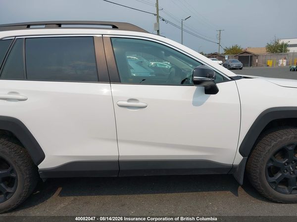 2020 TOYOTA RAV4 Adventure