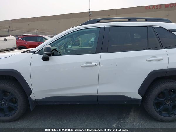 2020 TOYOTA RAV4 Adventure
