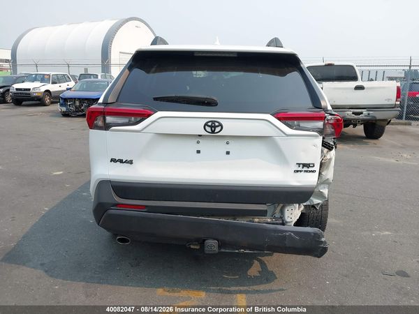 2020 TOYOTA RAV4 Adventure