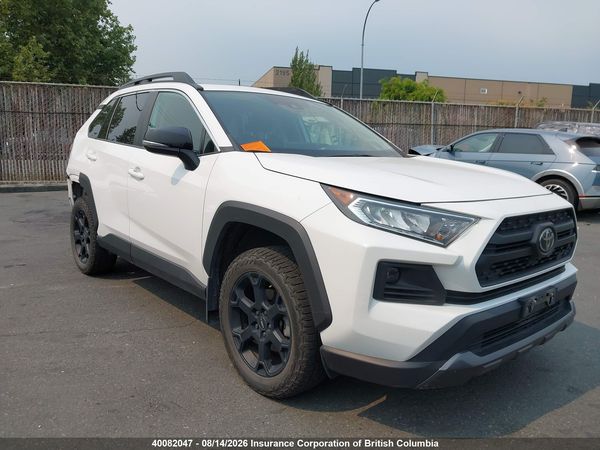 2020 TOYOTA RAV4 Adventure