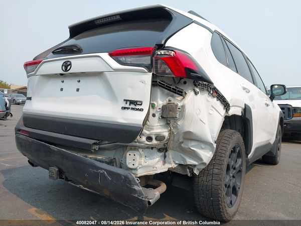 2020 TOYOTA RAV4 Adventure