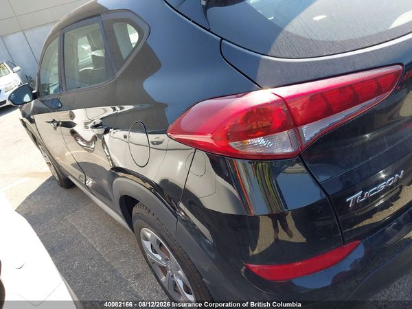 2017 HYUNDAI TUCSON SE — I3