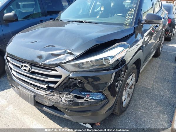 2017 HYUNDAI TUCSON SE — I6
