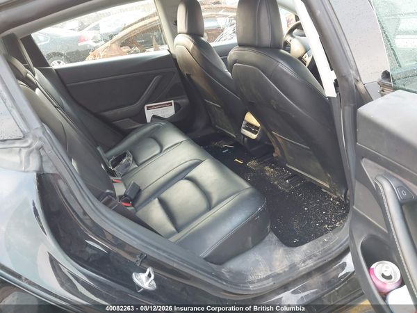 2021 TESLA MODEL 3 — I8