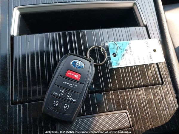 2025 TOYOTA SIENNA LE/XSE/LIMITED/PLATINUM