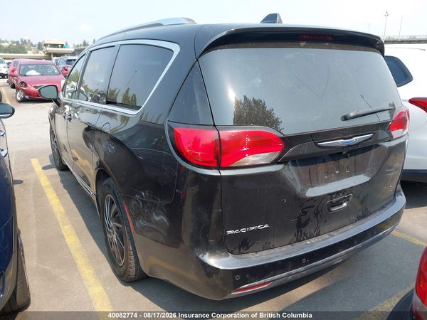 2018 CHRYSLER PACIFICA TOURING L PLUS — I3