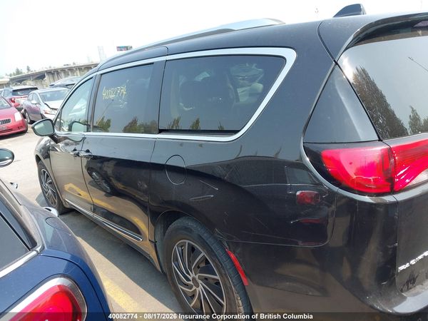 2018 CHRYSLER PACIFICA TOURING L PLUS — I15