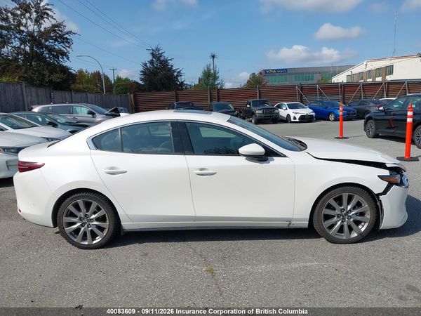 2021 MAZDA 3 PREMIUM