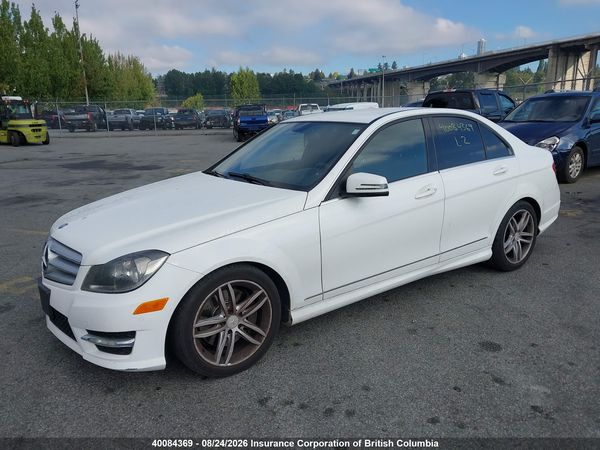 2013 MERCEDES-BENZ C 300 — I2
