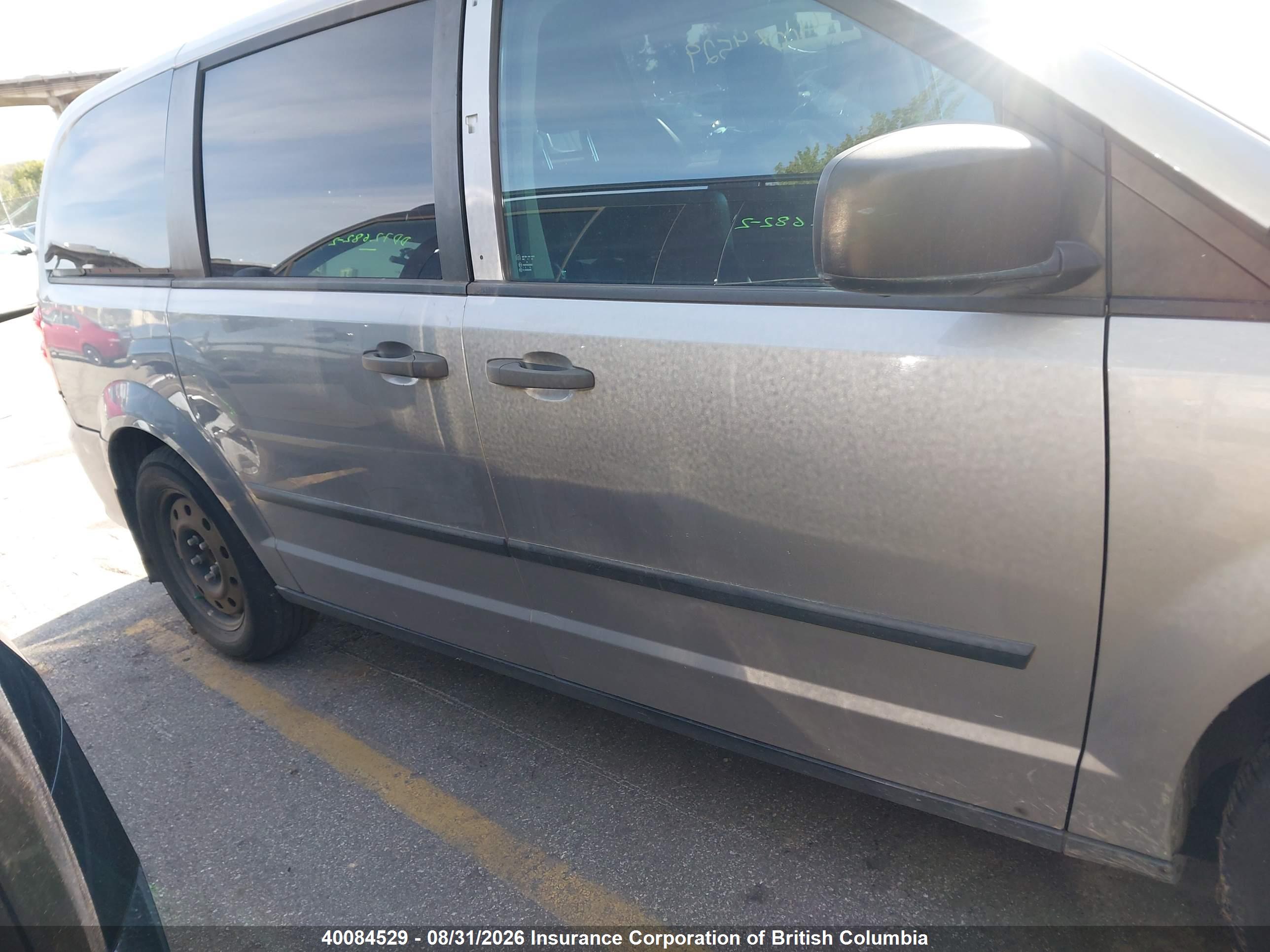 2014 DODGE GRAND CARAVAN SE