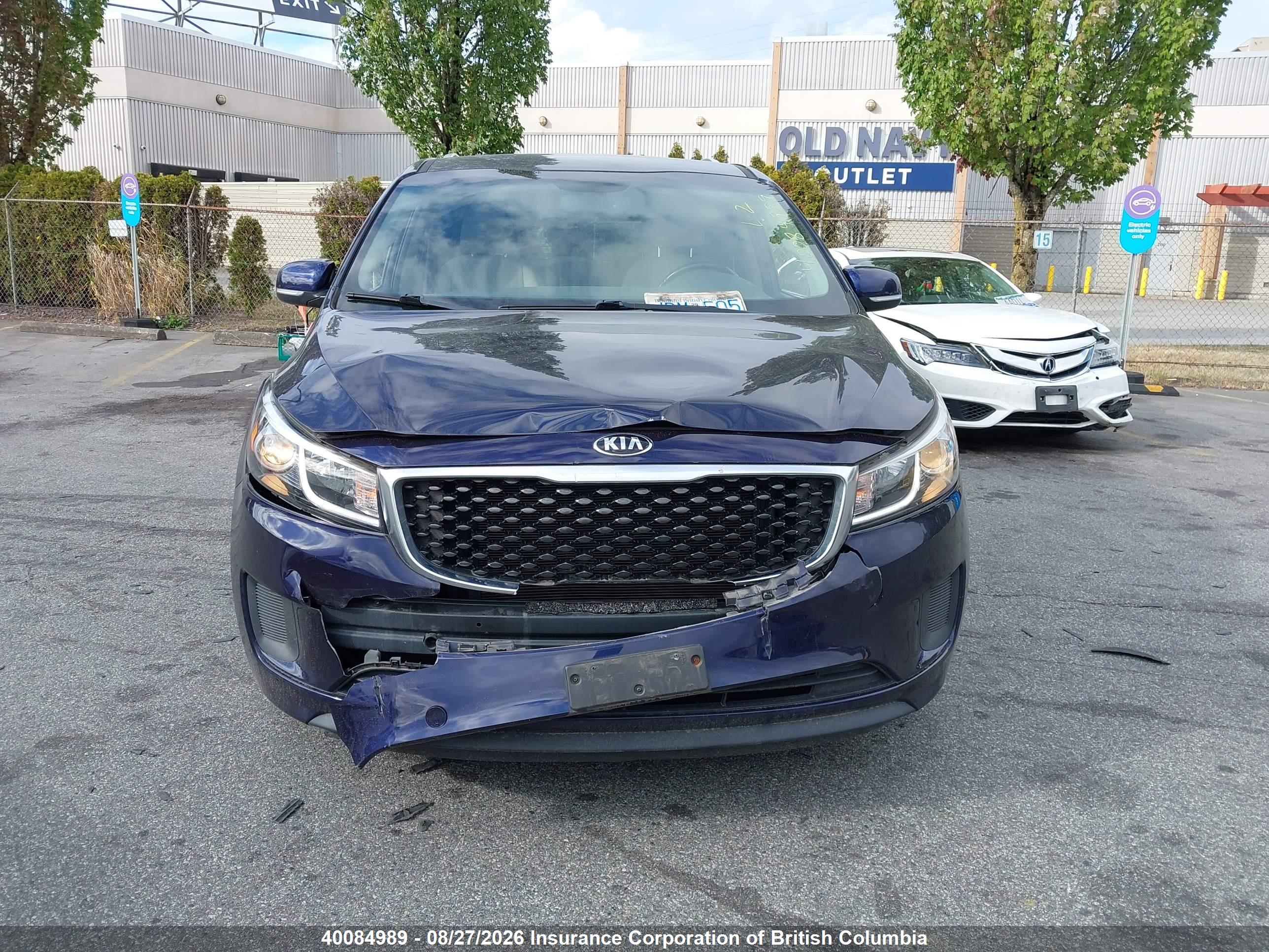 2018 KIA SEDONA LX
