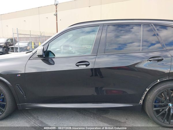 2021 BMW X5 M50i